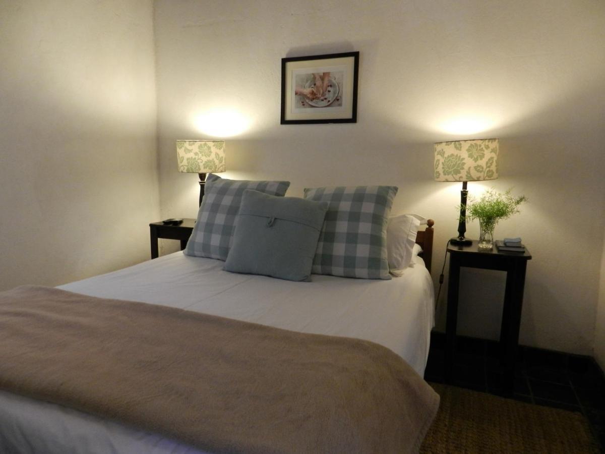 President Paul Kruger Guest Lodge 勒斯滕堡 外观 照片