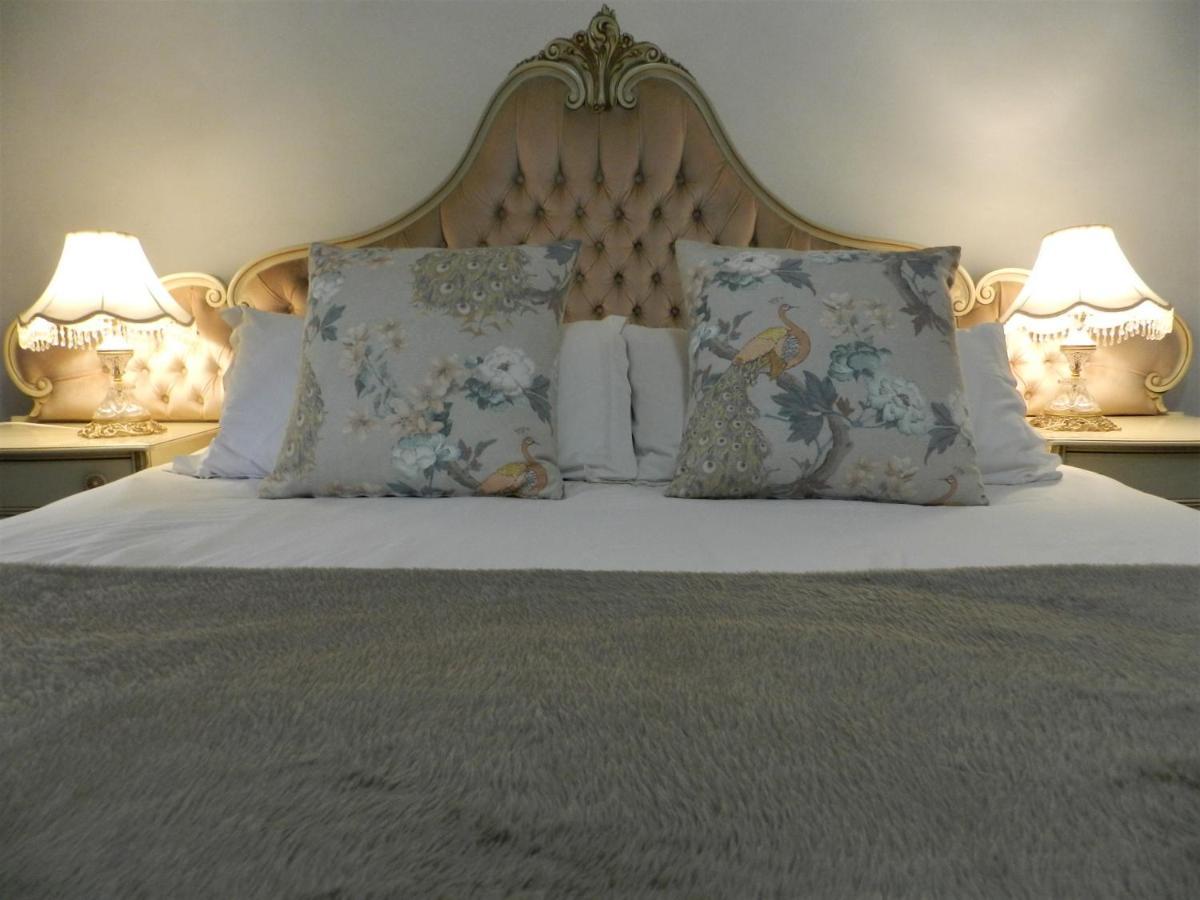 President Paul Kruger Guest Lodge 勒斯滕堡 外观 照片