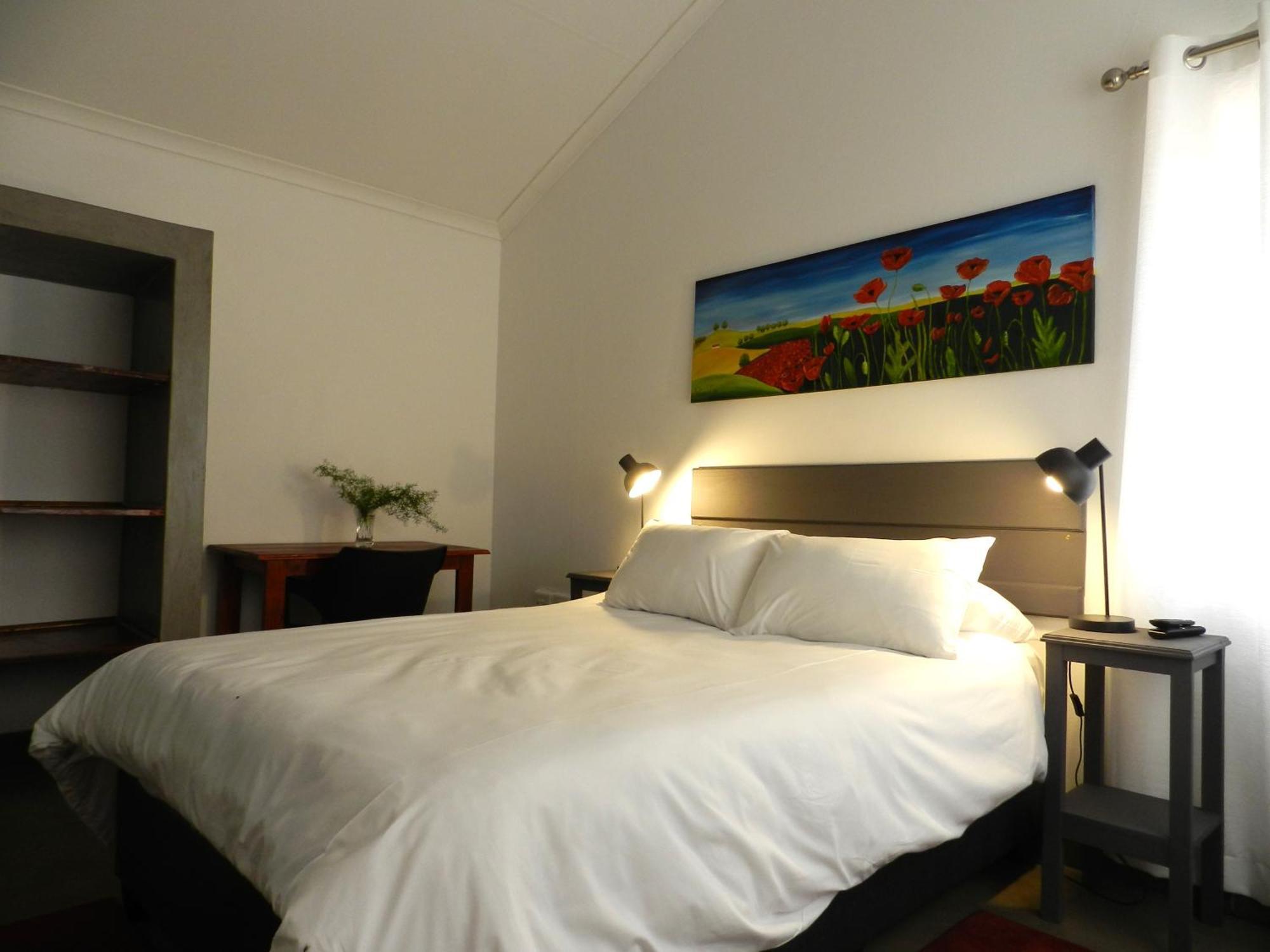 President Paul Kruger Guest Lodge 勒斯滕堡 外观 照片
